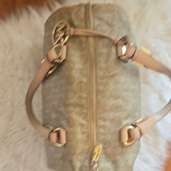 Michael Kors Medium Duffel Tan Satchel with Gold Accents - Picture 6 of 12